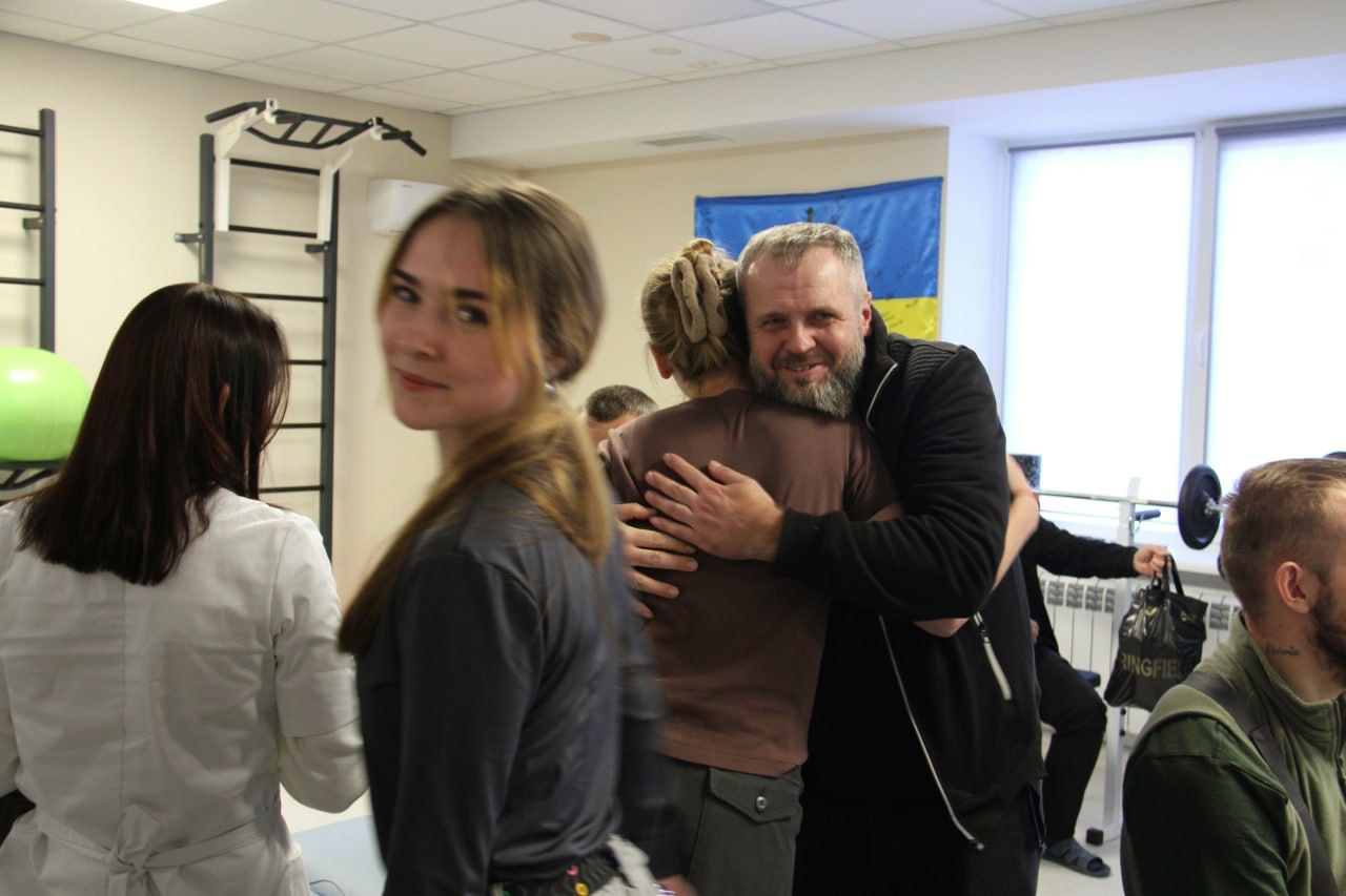 Pid chas peredachi indyvidualnykh pakunkiv z podarunkamy